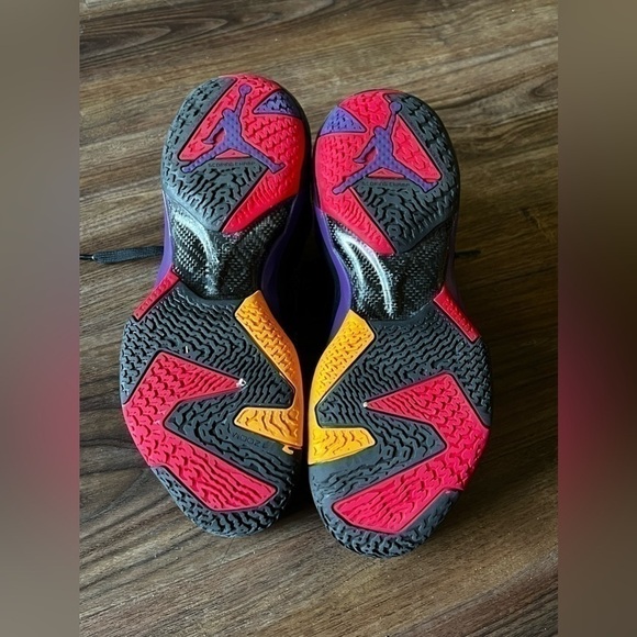 Jordan 37 PF Raptors size Y7 - Picture 4 of 10